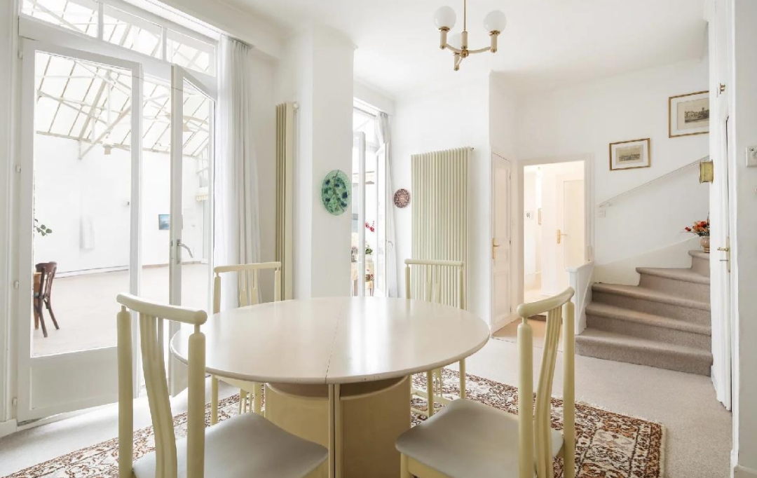 Annonces BONDY : Maison / Villa | PARIS (75014) | 245 m2 | 2 850 000 € 