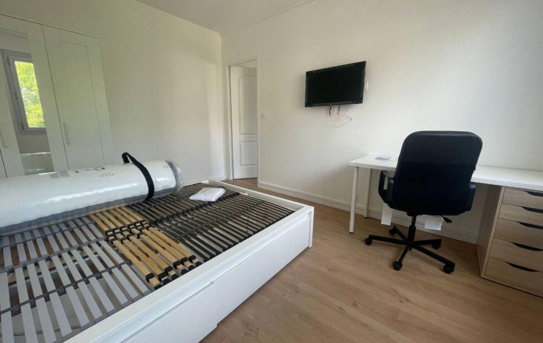 Annonces BONDY : Appartement | LA COURNEUVE (93120) | 12 m2 | 620 € 