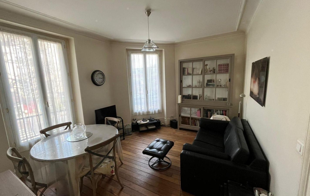 Annonces BONDY : Appartement | CHARENTON-LE-PONT (94220) | 50 m2 | 435 000 € 