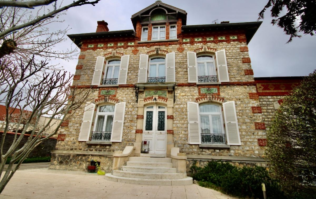 Annonces BONDY : Maison / Villa | MONTMAGNY (95360) | 262 m2 | 832 000 € 