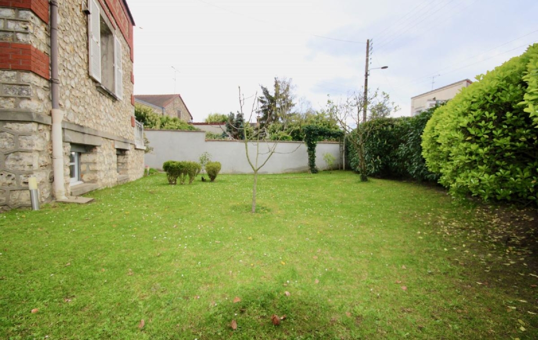 Annonces BONDY : Maison / Villa | MONTMAGNY (95360) | 262 m2 | 832 000 € 