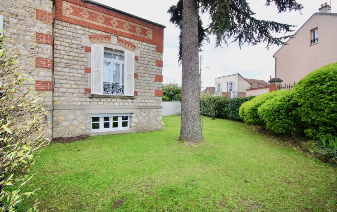 Annonces BONDY : Maison / Villa | MONTMAGNY (95360) | 262 m2 | 832 000 € 