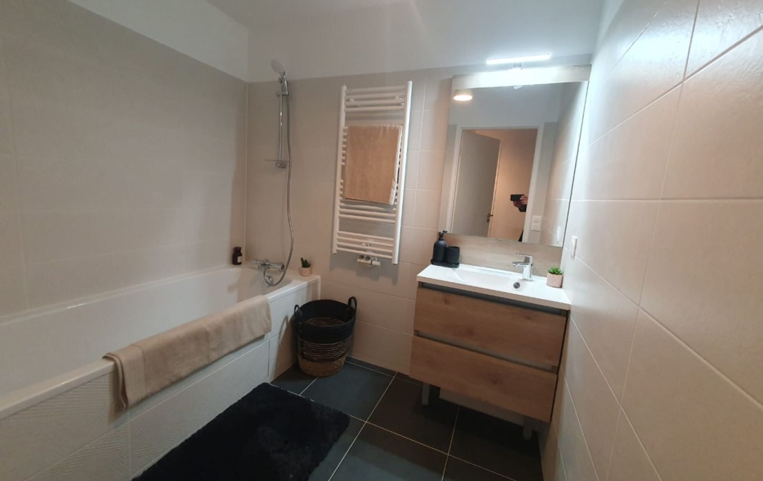 Annonces BONDY : Appartement | PARIS (75013) | 49 m2 | 566 000 € 